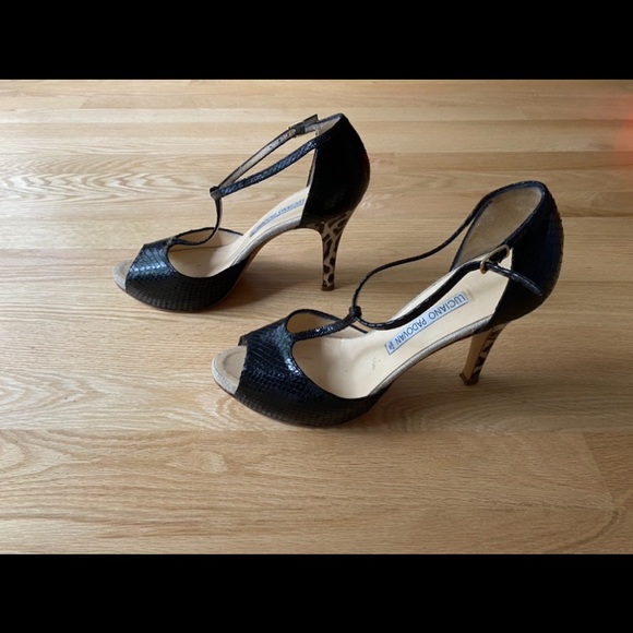 Luciano Padovan Snakeskin Leather T-Strap Peep Toe Pumps - Picture 2 of 10